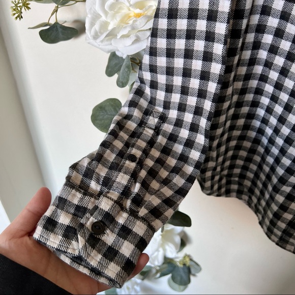 💚 Levi’s Checkered Flannel - Picture 5 of 8
